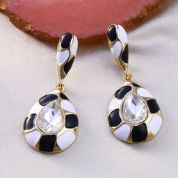 DressBerry Gold-Plated Onyx Studded Contemporary The Cleo Drop Earrings-17