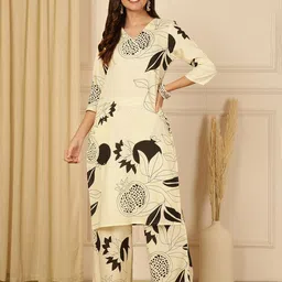 Anouk Rustic Women Floral Printed Regular Kurta with Palazzos-picture-1