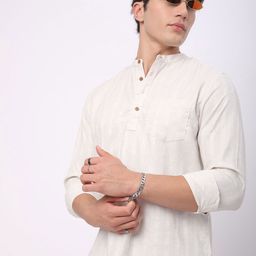 VASTRADO Men Thread Work Kurta-18