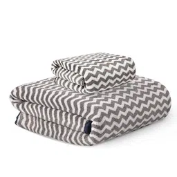 Kuber Industries Grey & White 2 Piece Chevron Printed Microfiber 270 GSM Towel Set-14