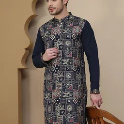 Jompers Men Floral Embroidered Thread Work Kurta-image-52