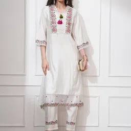 Vishudh Women Embroidered Roman Kurta With Bottom-image-69