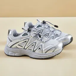 LULU & SKY Women Slip On fwd Sneakers-39