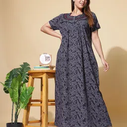 9shines Label Printed Maxi Nightdress-image-34