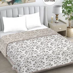 Myntra Elegant Homes Grey & Olive Green Floral AC Room 233 GSM Double Bed Dohar-22