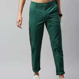 Roadster Men Green Regular Fit Solid Chinos-image-43
