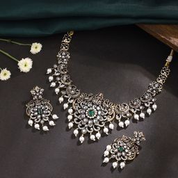 Yellow Chimes Gold-Plated Stone-Studded & Pearls Beaded Lakshmi Goddess Jewellery Set-image-28