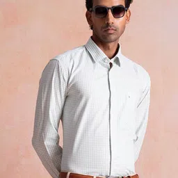 Sero Men Smart Tailored Fit Opaque Striped Casual Shirt-image-52