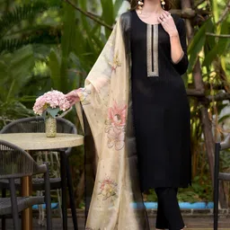 YOELLA Women Black Viscose Rayon Kurta Sets-image-22