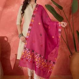 Sangria Floral Woven Design Dupatta-11