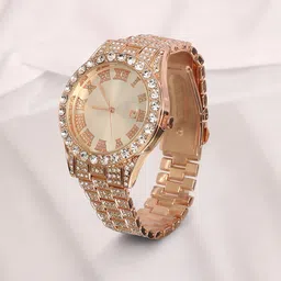 HAUTE SAUCE by Campus Sutra Women Dial & Stainless Steel Analogue Watch AW24_HSWC1170-70