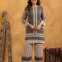 Kaftanize Women Black and Beige Printed with Beads & Mirror Work Tunic With Palazzos-picture-49