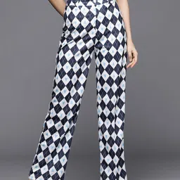 SASSAFRAS Women Navy Blue Printed Trousers-image-59