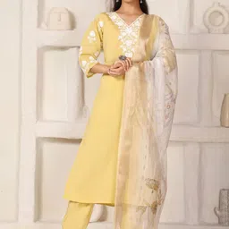 DIVASTRI Women Embroidered Silk Blend Kurta Sets With Dupatta-picture-11