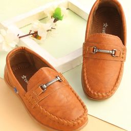 Cute Walk by Babyhug Slip On Solid Formal & Partywear Shoes with Applique - Brown-picture-38