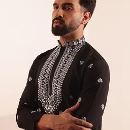 SOJANYA Men Embroidered Mirror Work Kurta-picture-51
