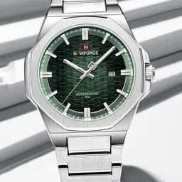 Naviforce Men Dial & Stainless Steel Straps Analogue Date Aperture Watch NF9245 S GN S-41