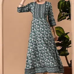GLOWWORLD Women Printed Kurta-image-7