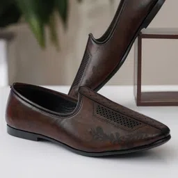 Provogue Men Perforations Loafers-29