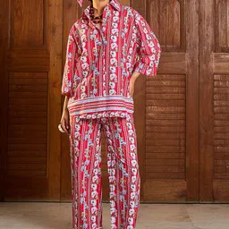 Pink Paprika by SASSAFRAS Printed Shirt With Trousers Co-Ords-picture-15