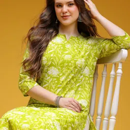 HERE&NOW Floral Printed Notched Round Neck Pure Cotton Straight Kurta-image-7