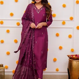 TWINS LADY Floral Embroidered Regular Sequinned Chanderi Silk Kurta With Trouser & Dupatta-15