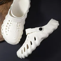 Smoothlite Men Rubber Clogs-9