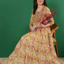 GLAM ROOTS Women Paisley Printed Flared Sleeves Tiering Anarkali Kurta-picture-43