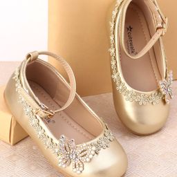 Cute Walk by Babyhug Studded Bellies with Buckle Closures - Golden-image-89
