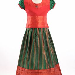 Bhartiya Paridhan Silk Puffed Sleeves Lehenga Choli Set - Green & Red-picture-26