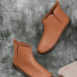 Jove Women Textured Platform Heeled Chelsea Boots-0