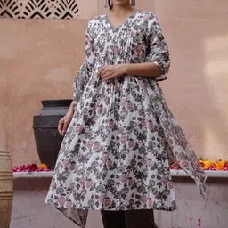 Sangria Floral Printed Pure Cotton Kurta & Trouser With Dupatta-picture-32