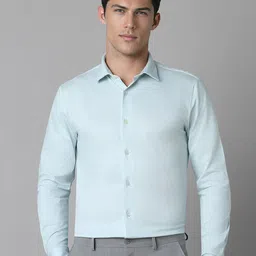 Louis Philippe Men Spread Collar Solid Cotton Slim Fit Formal Shirt-picture-0