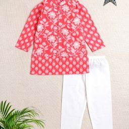 The Magic Wand Cotton Woven Full Sleeves Floral Printed Kurta & Pyjama With Coordinating Jacket Set - Peach-image-38