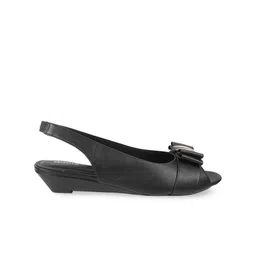 Mochi Wedge Peep Toes with Bows image 5