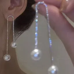 DressBerry Contemporary Studs Earrings-92