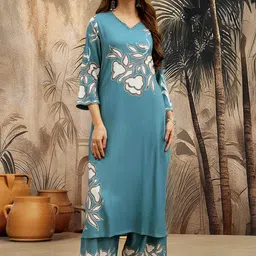 Sangria Women Floral Printed Kurta with Palazzo-image-71