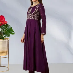 KHANJAN FASHION Women Ethnic Motifs Embroidered Empire Thread Work Kurta with Trousers & With Dupatta-picture-28