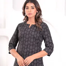 Nayo Women Floral Printed Tunic-picture-26