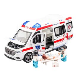 Magicwand Die-Cast Zinc Alloy 1:24 Scale Ambulance with Figures-15