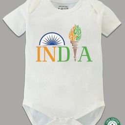 BLUSHES 100% Cotton Knit Independence Day Theme Half Sleeves India Text Printed Onesie - White-image-100