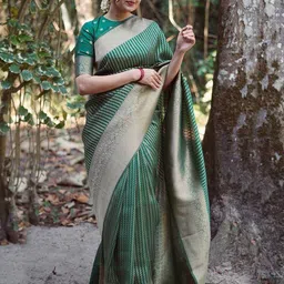 Mitera Ethnic Motifs Zari Silk Blend Banarasi Saree-image-4