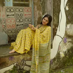 Jinal & Jinal Floral Zari Silk Cotton Chanderi Saree-picture-31