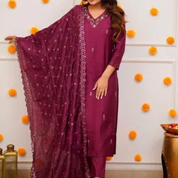 Moda Rapido Women Floral Embroidered Regular Thread Work Kurta Sets-picture-5