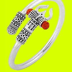 Dynamic Retail Global Men Silver Bracelet-image-94