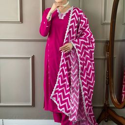 BAESD Floral Yoke Design Panelled Thread Work V-Neck Straight Kurta With Trouser & Dupatta-picture-11