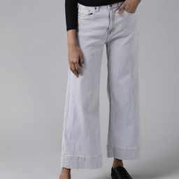 The Roadster Lifestyle Co Women Light Blue Wide Leg High-Rise Light Fade Stretchable Jeans-image-38