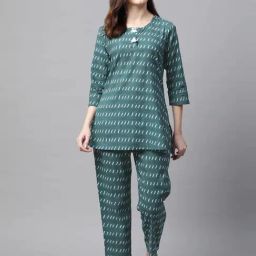 Meeranshi Green Printed Tunic Pyjama Set-picture-15