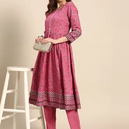 all about you Women Floral Printed Regular Kurta with Trouser-image-21