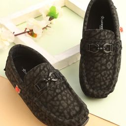Cute Walk by Babyhug  Slip On Loafer Shoes Star Applique-  Black-image-91